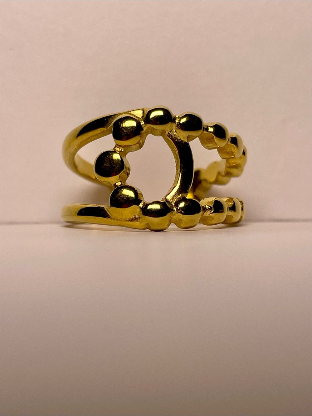 Gold Interlocked Bead Ring